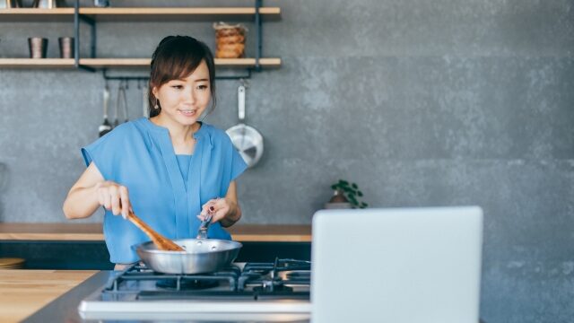 Zoomを使ったオンライン料理教室のやり方を徹底解説|初めてでも安心!